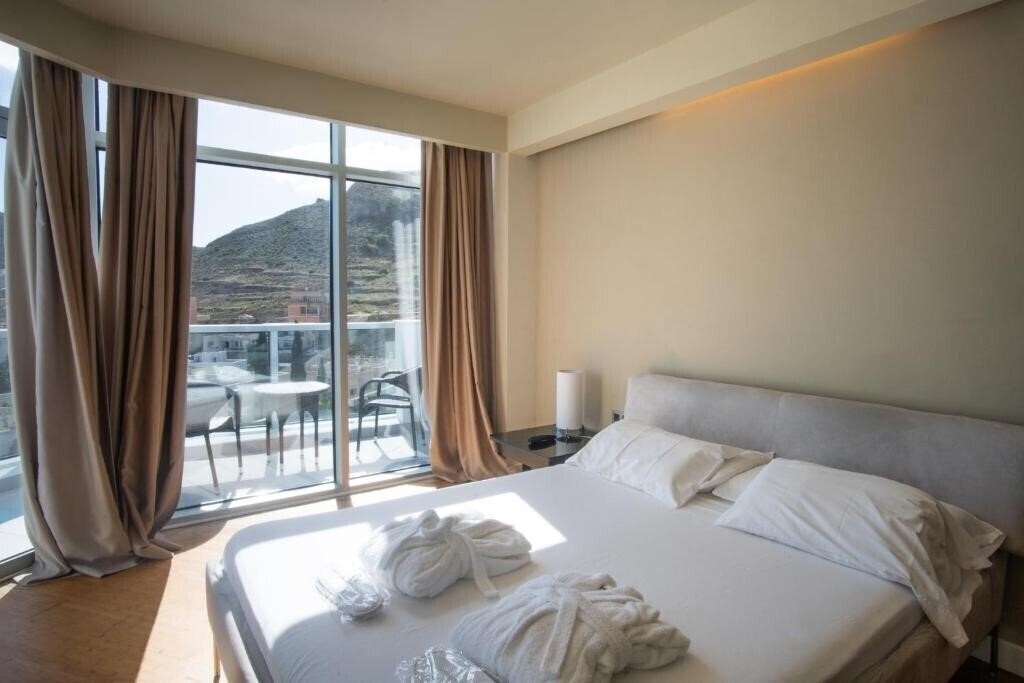 Готель Hotel Carboneras Cabo De Gata By MIJ 4*