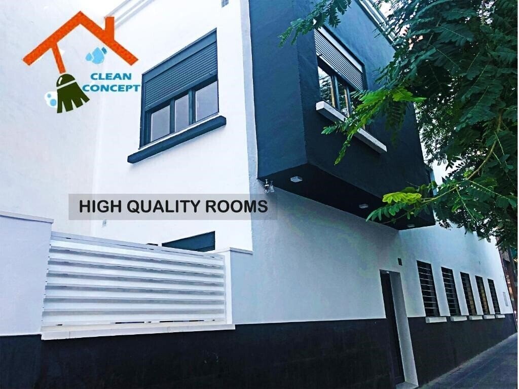 Готель BF Rooms Almeria Centro (ex. B & Butik Almeria Centro) 3*