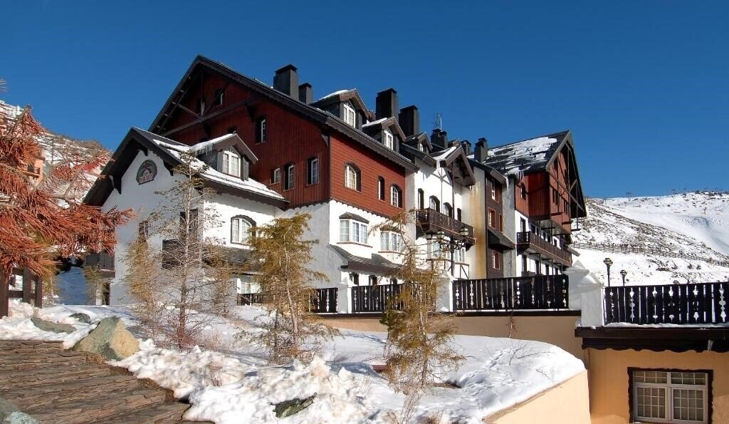 Отель Vincci Seleccion Rumaykiyya 5*