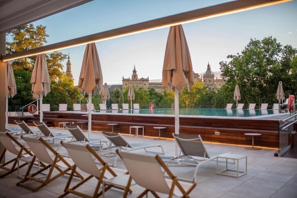 Фото Melia Sevilla 4*