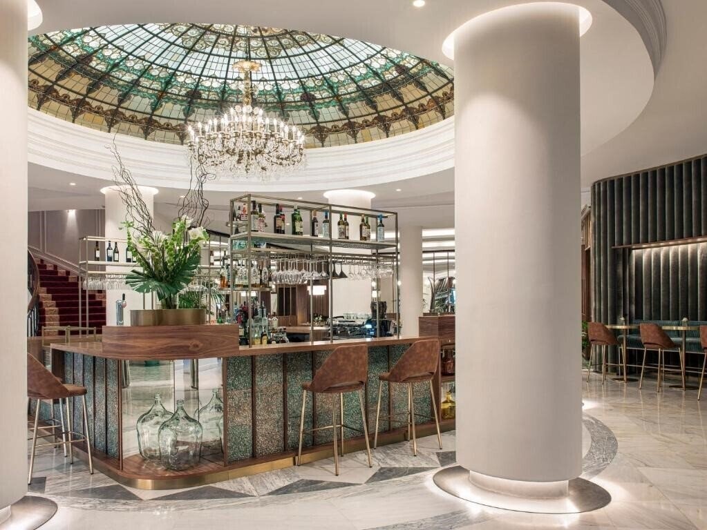 Картинка Gran Melia Colon 5*