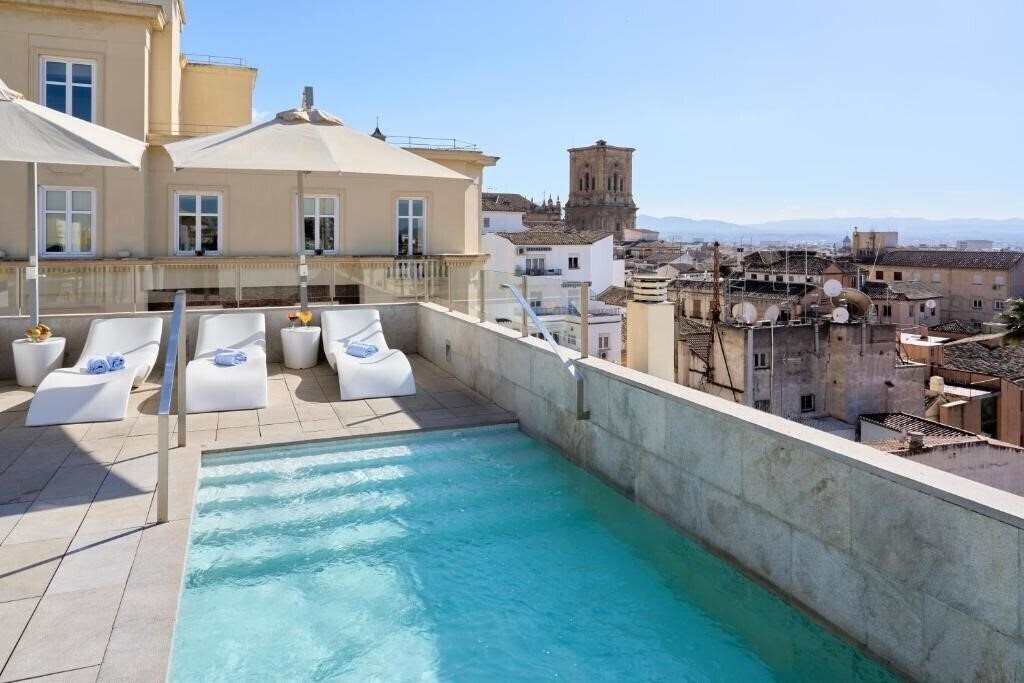 Готель Granada Five Senses 3*