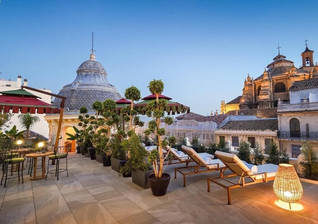 Отель Palacio Gran Via A Royal Hideway 5*