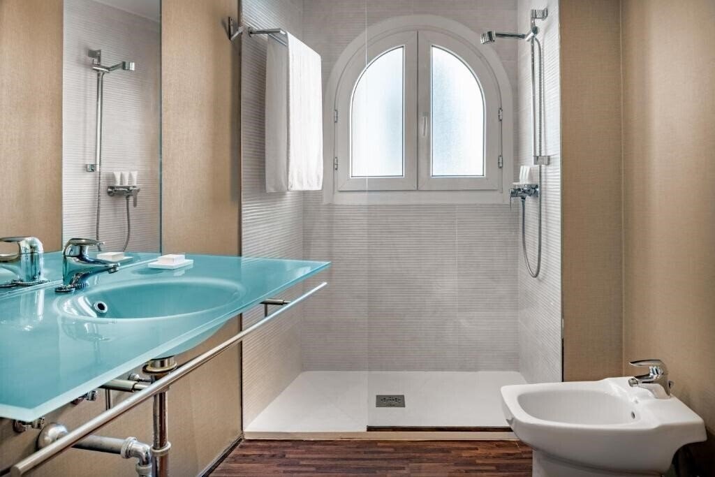 Зображення Ac Hotel By Marriott La Linea 3*