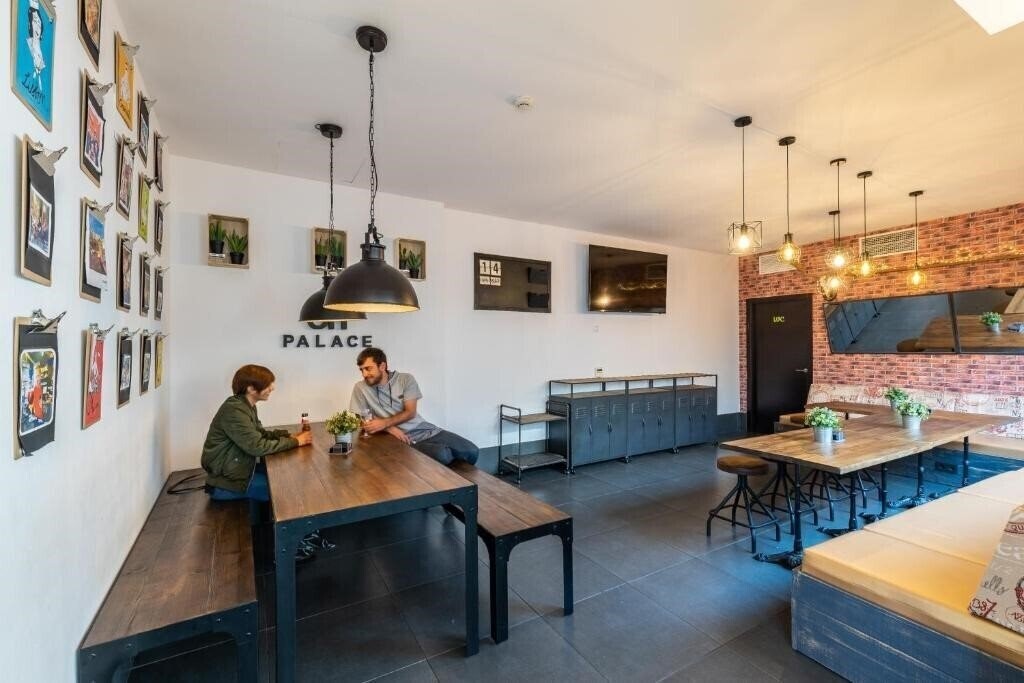 Картинка Oasis Backpackers' Palace 3*