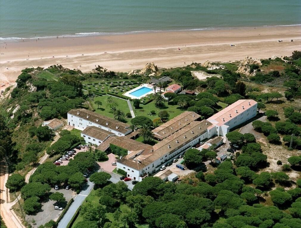 Готель Parador De Mazagon 4*