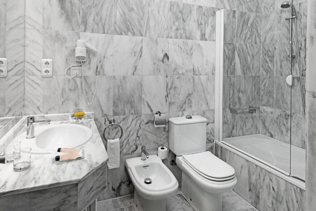 Фотография Elba Motril Beach & Business Hotel 4*