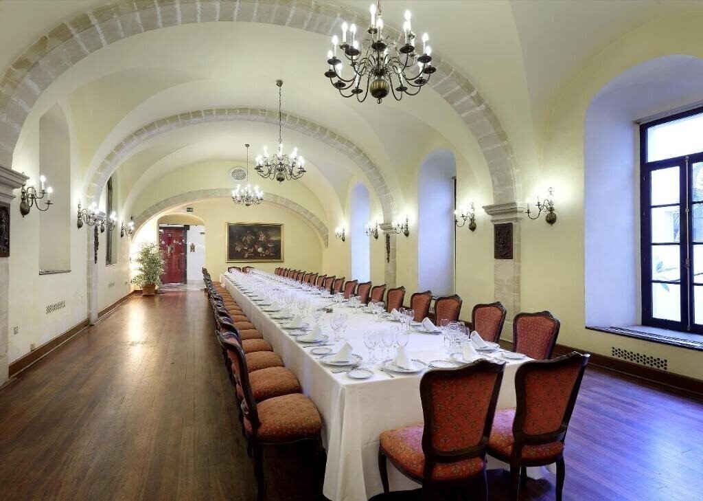 Фотографія Crisol Monasterio de San Miguel (ex. Monasterio San Miguel) 4*