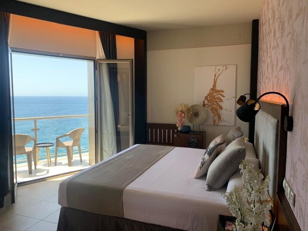 Отель On Aleta Room Designed for Adults 4*