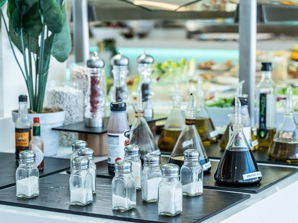 Фотографія Onhotels Oceanfront 4*