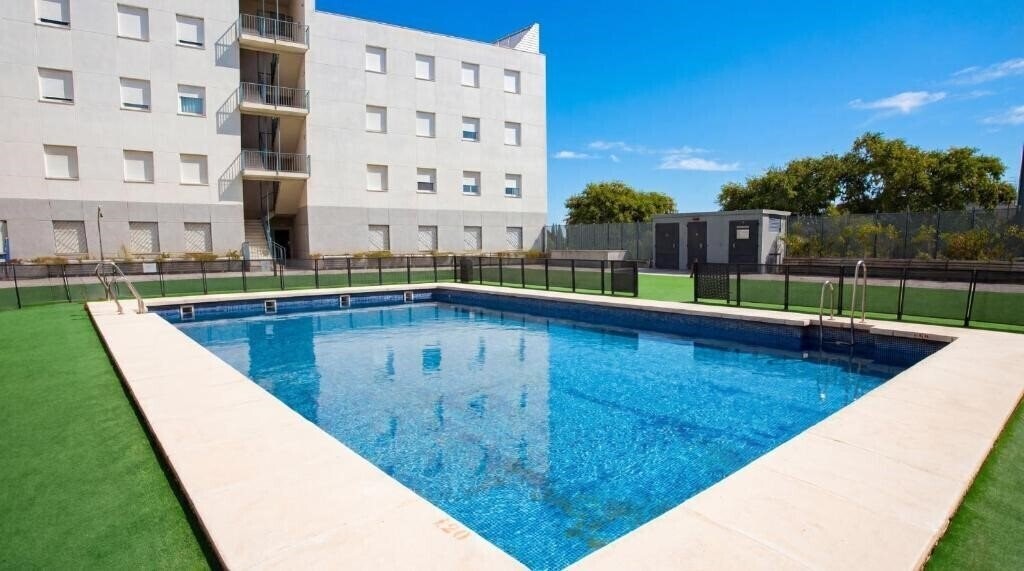 Отель Apartamentos Vertice Sevilla Aljarafe 3*