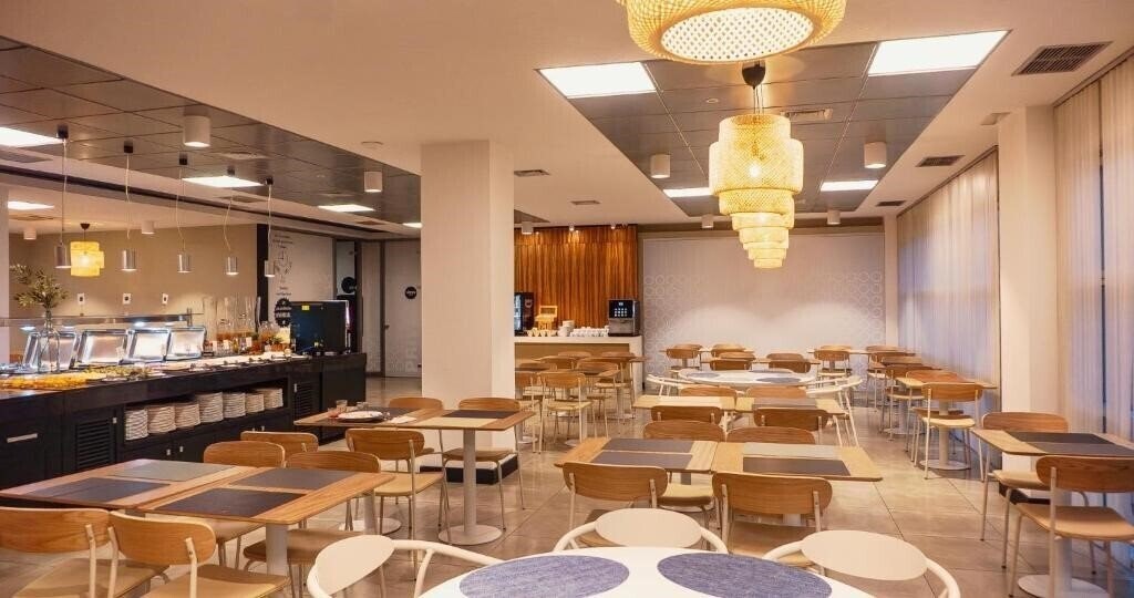Картинка Apartamentos Vertice Sevilla Aljarafe 3*