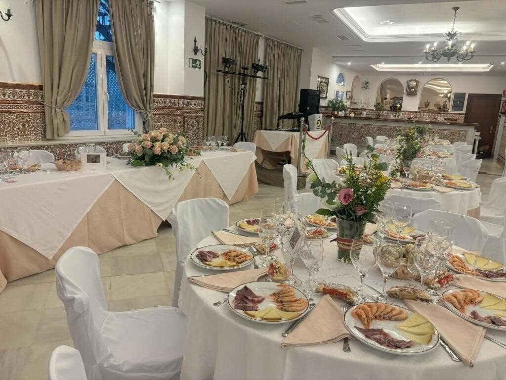 Фотографія Hotel Chipiona 2*