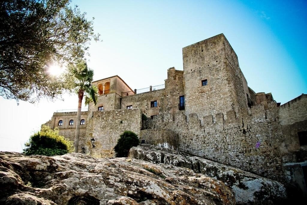 Готель Hotel Tugasa Castillo De Castellar (ex. Castillo De Castellar) 3*