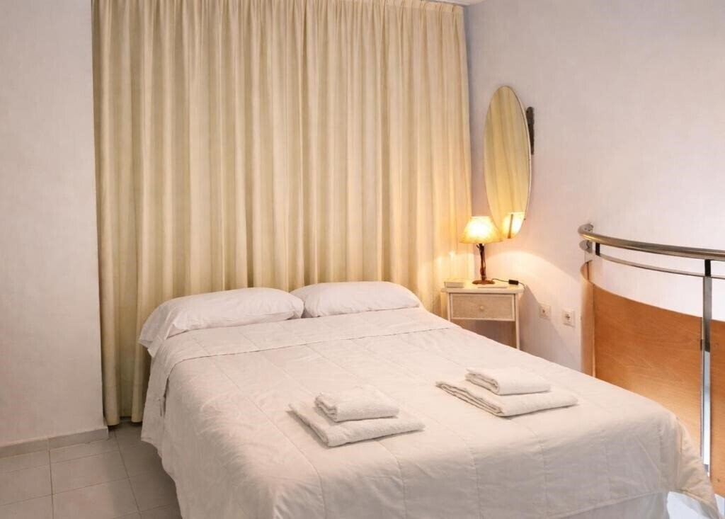 Картинка Apartamentos Larga 70 2*