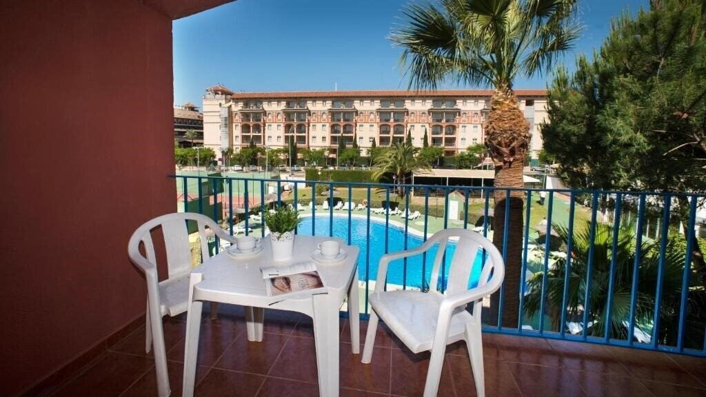 Картинка Apartamentos Leo Islamar 2*