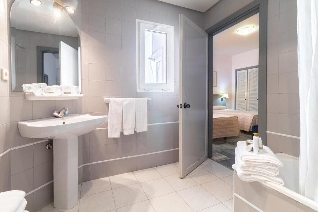 Изображение Hotel Manzanil Restaurante Area de Servicio 3*