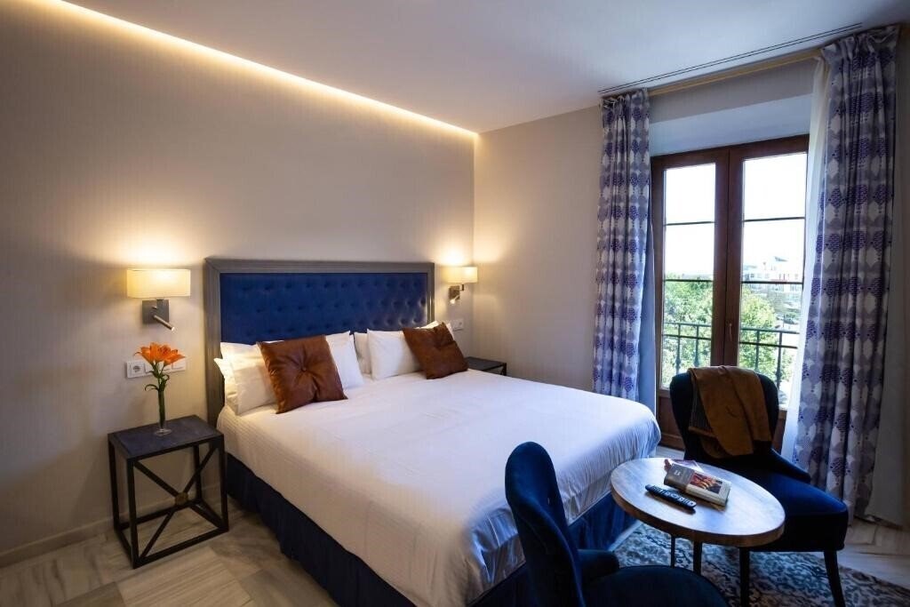 Готель Plazuela Del Carbon Suites 3*