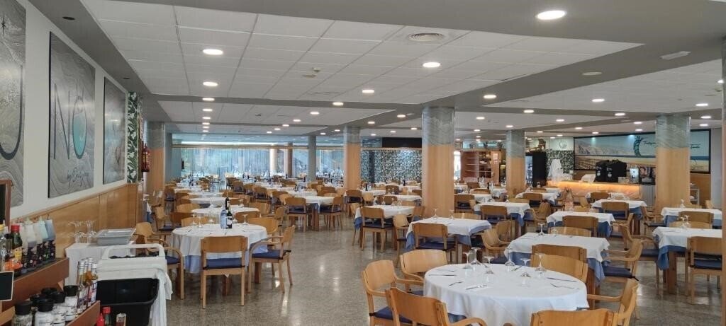 Готель Hotel Neptuno by ON Hotels Group 4*