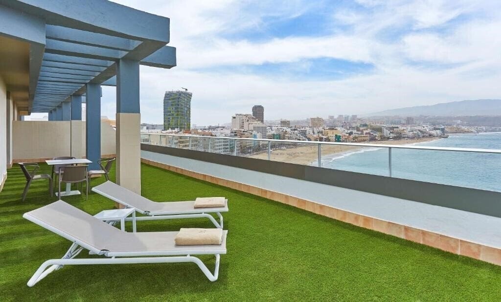 Готель Nh Imperial Playa 4*