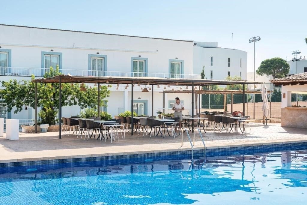 Отель Villa Real Club 3*