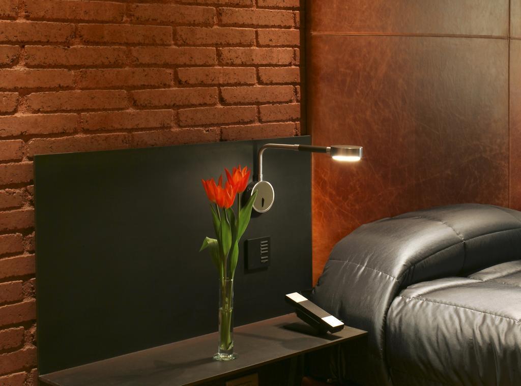 Отель Granados 83 4*