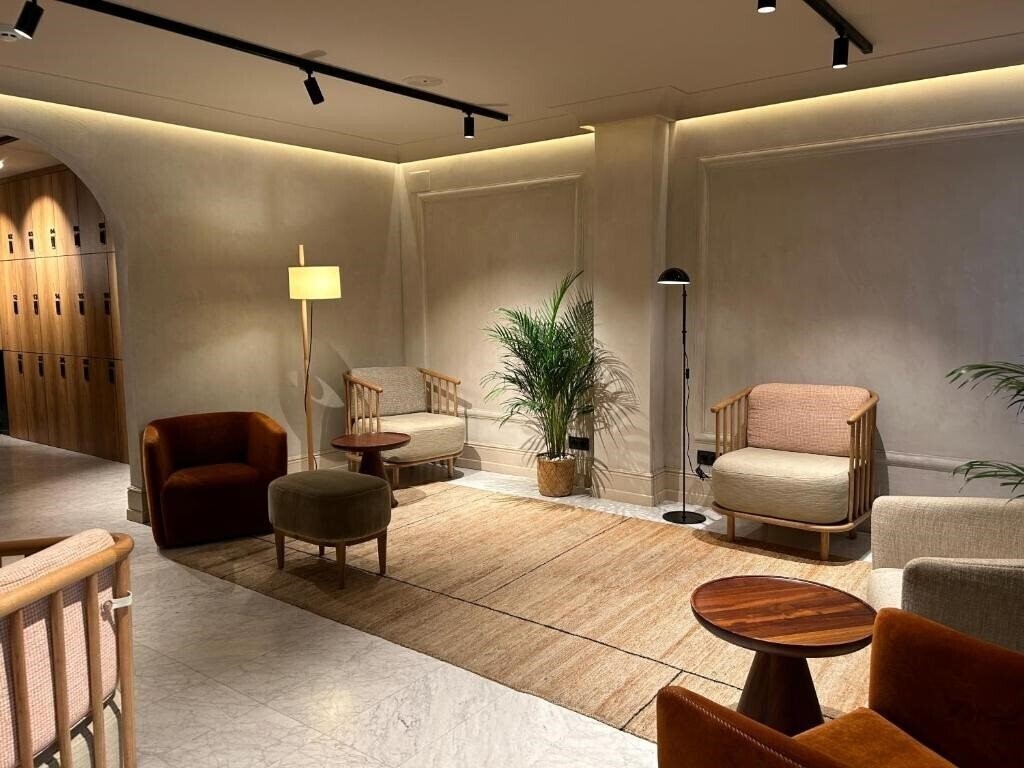 Фото Caledonian 3*