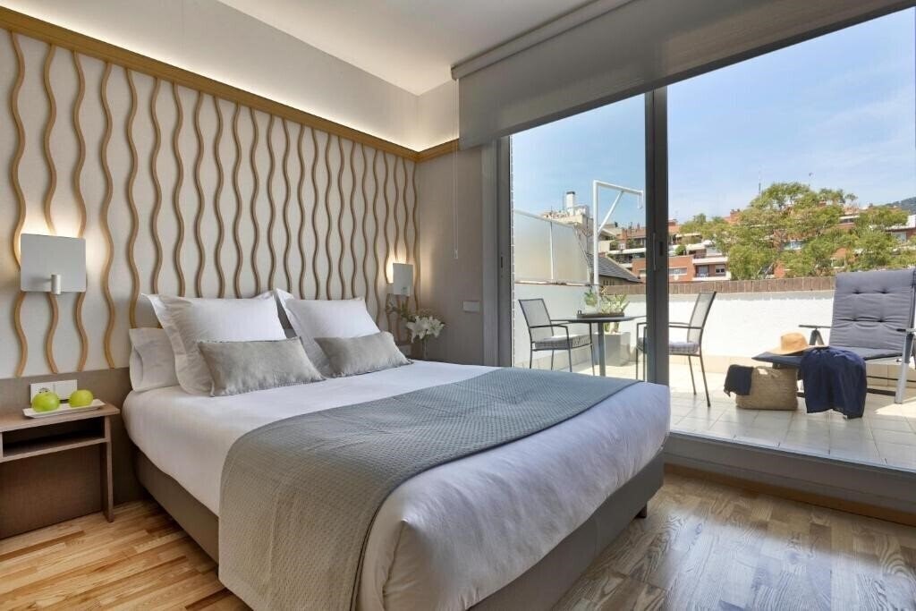 Фото Bonanova Suite Aparthotel 3*