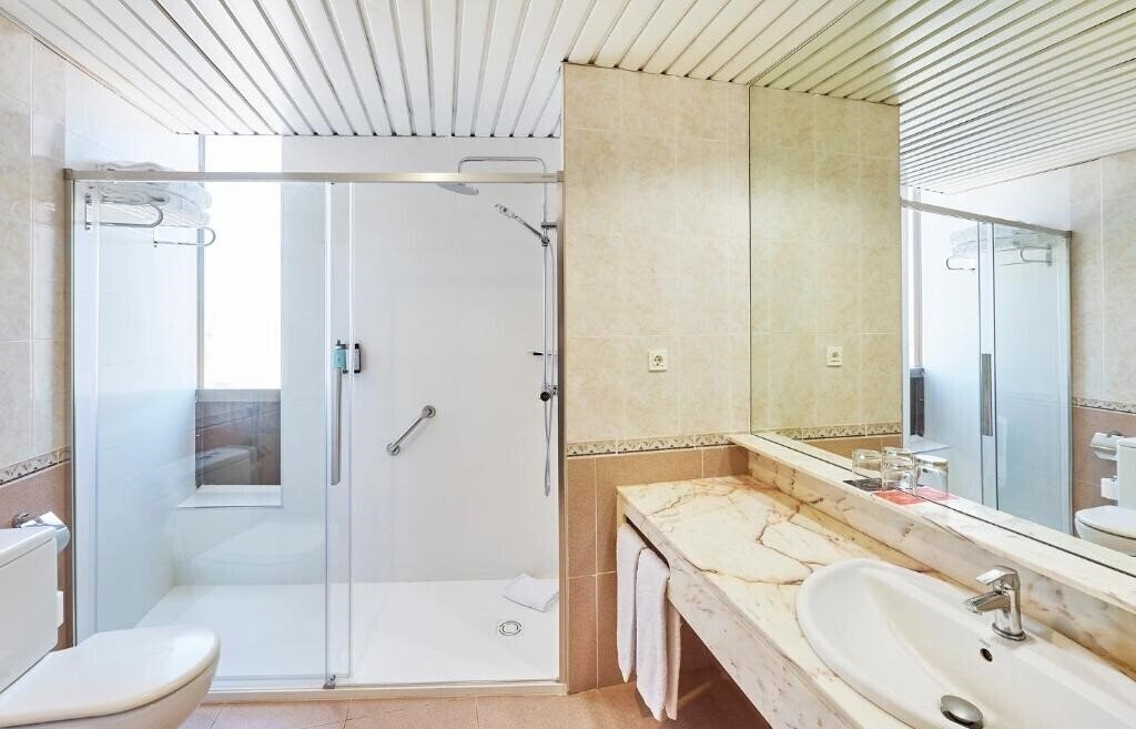Фотография Hesperia Sant Joan Suites 3*