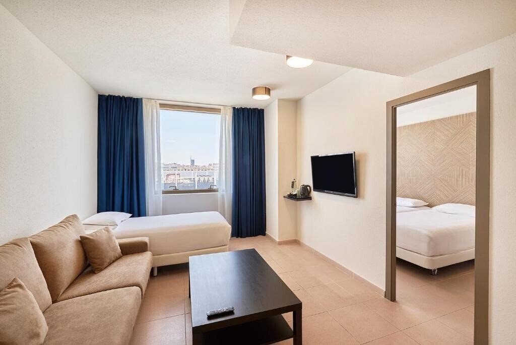 Картинка Hesperia Sant Joan Suites 3*