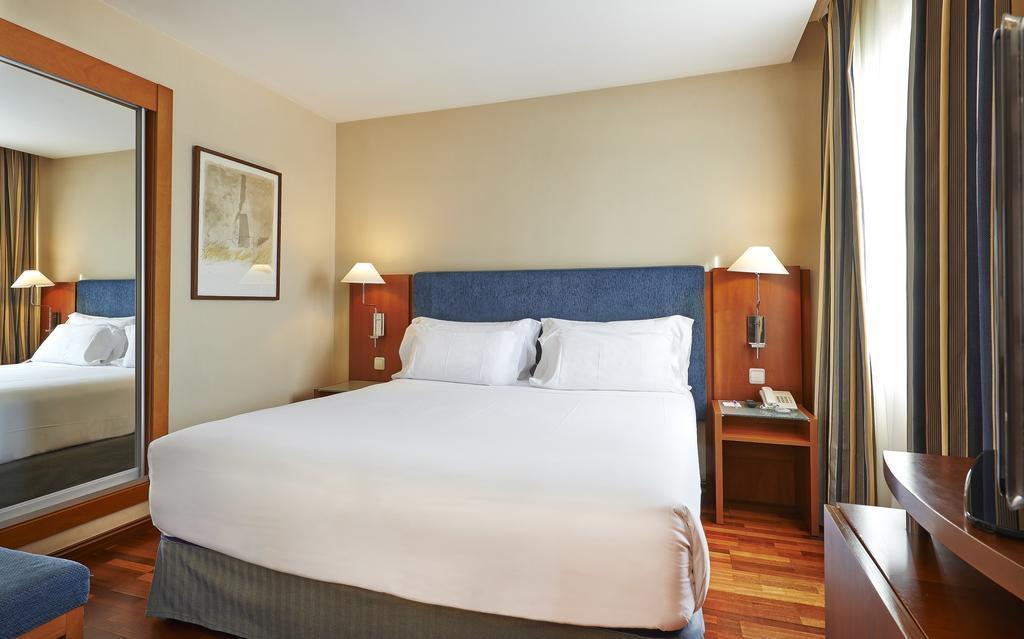 Картинка Nh Barcelona Centro (ex. Nh Duc De La Victoria) 3*