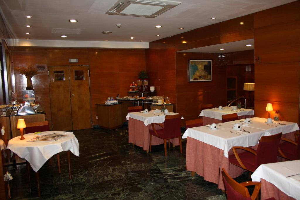 Зображення Husa Pedralbes 3*