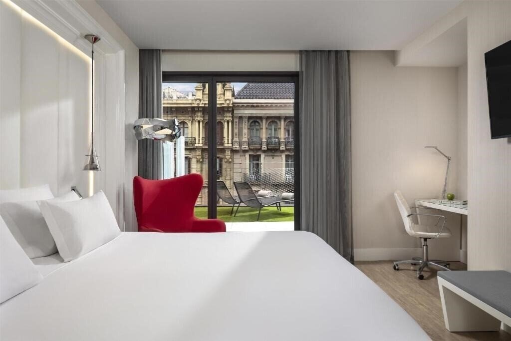 Изображение NH Collection Barcelona Gran Hotel Calderon 5*