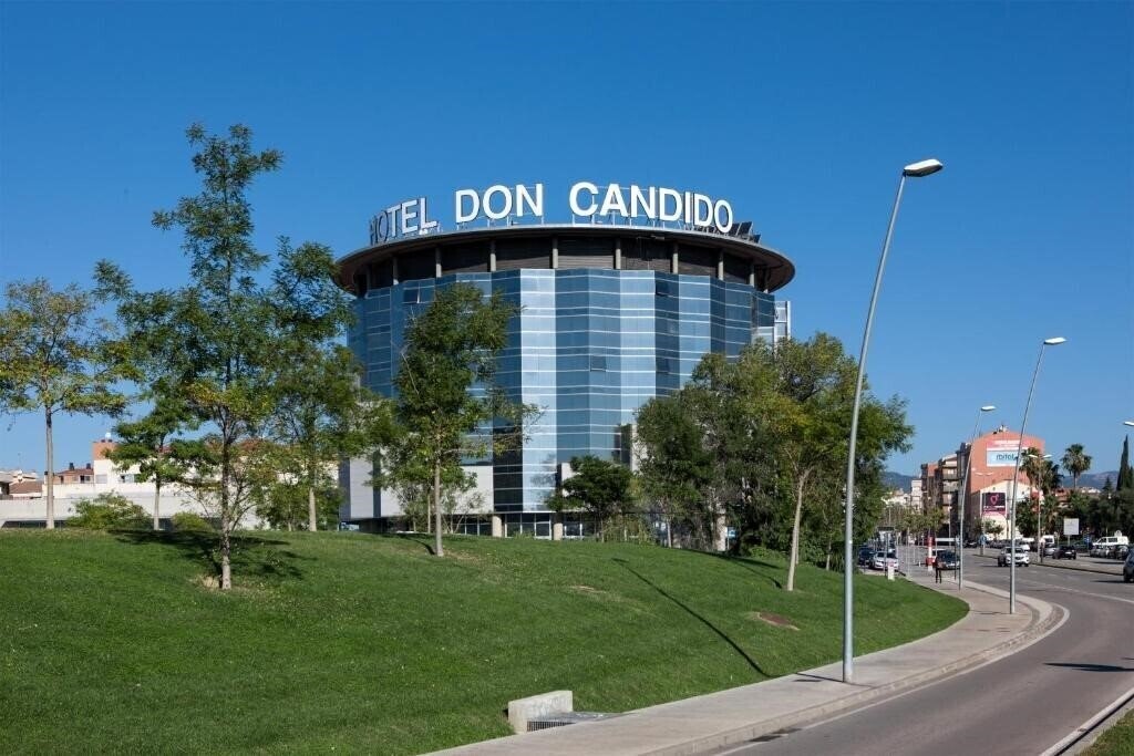 Готель Eurostars Don Candido 4*