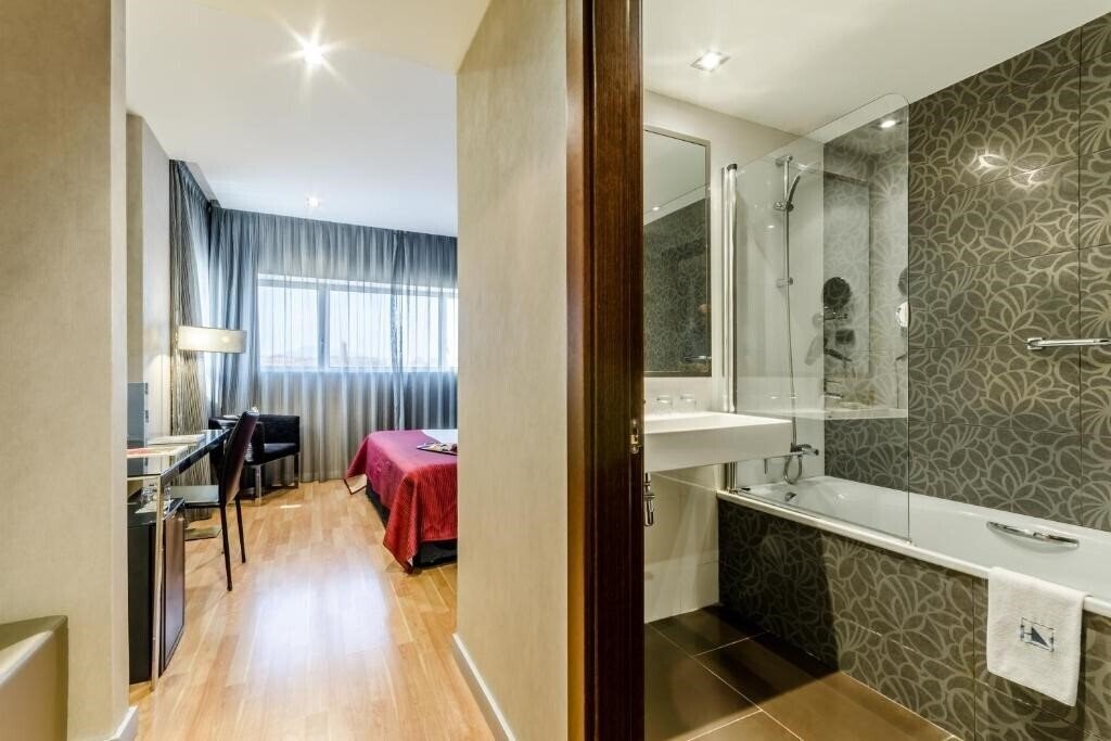 Фотографія Eurostars Executive 4*