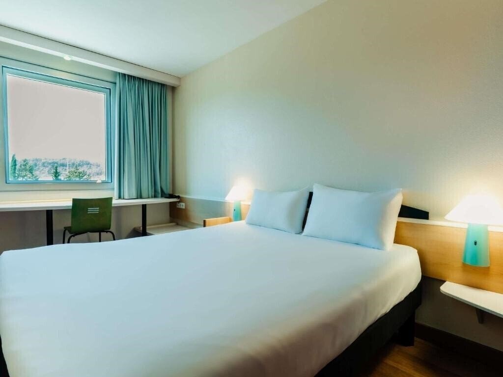 Картинка Ibis Barcelona Molins De Rei 2*