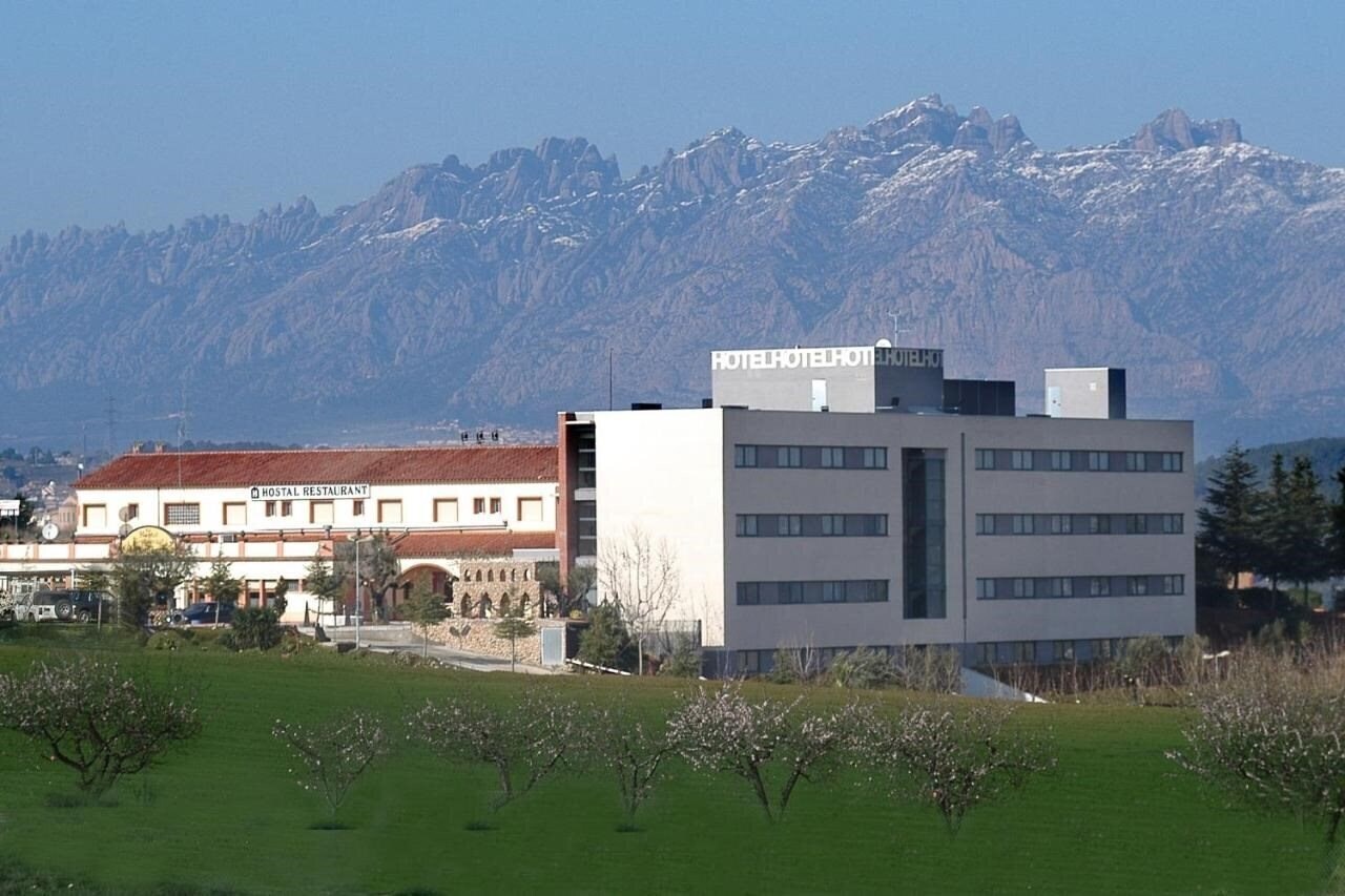 Отель Les Torres 3*