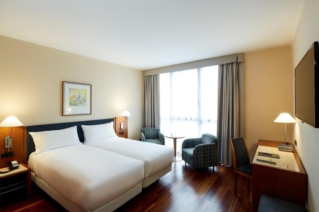Фото NH Cornella 3*