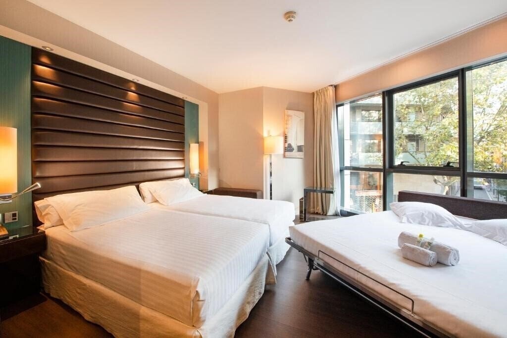 Фото Pestana Arena Barcelona Boutique Hotel 4*