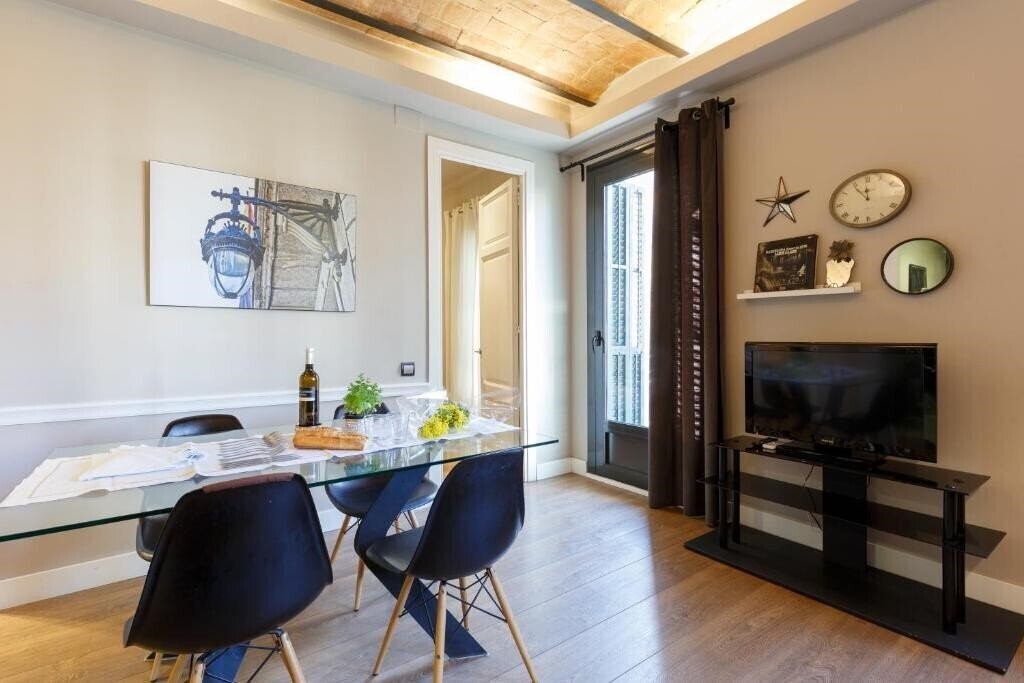 Фотографія Ainb Eixample Miro апартаменты