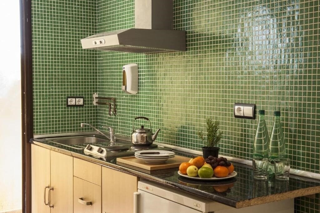 Фотография Ainb Las Ramblas-Guardia Apartments 3*