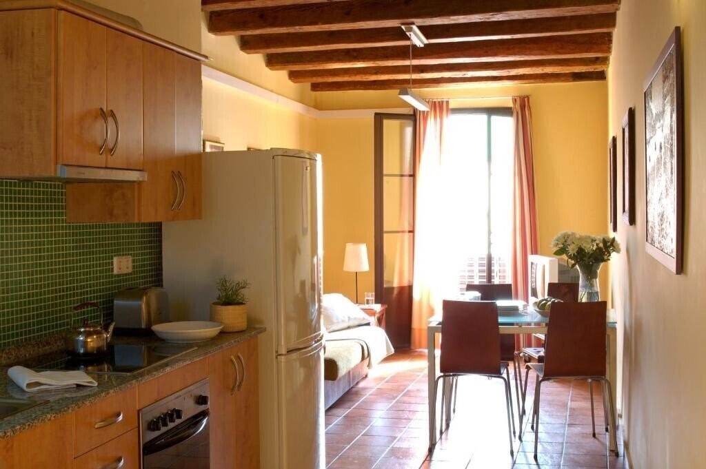 Изображение Ainb Las Ramblas-Guardia Apartments 3*