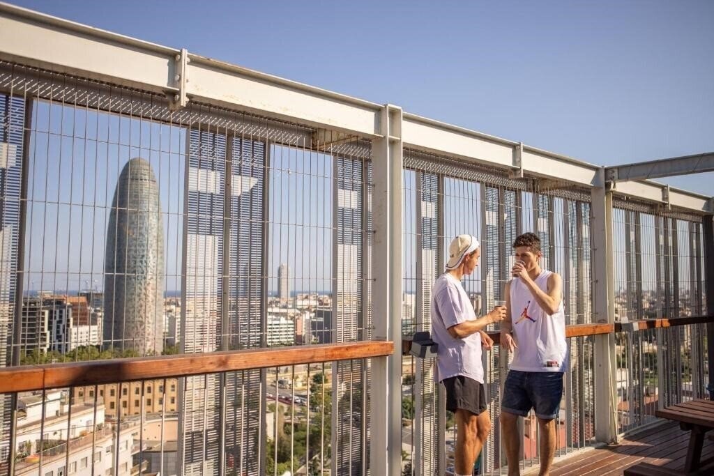 Отель Barcelona Urbany Hostel хостел