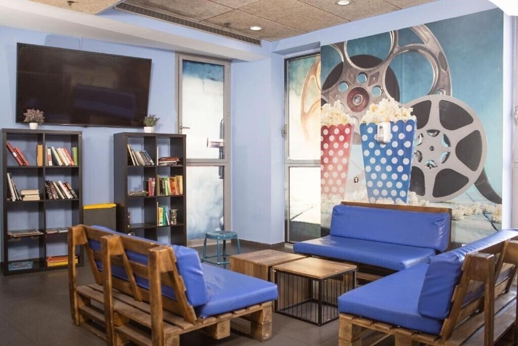 Фото Barcelona Urbany Hostel хостел