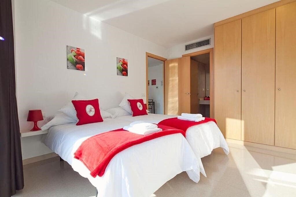 Готель Charmsuites Nou Rambla апартаменты