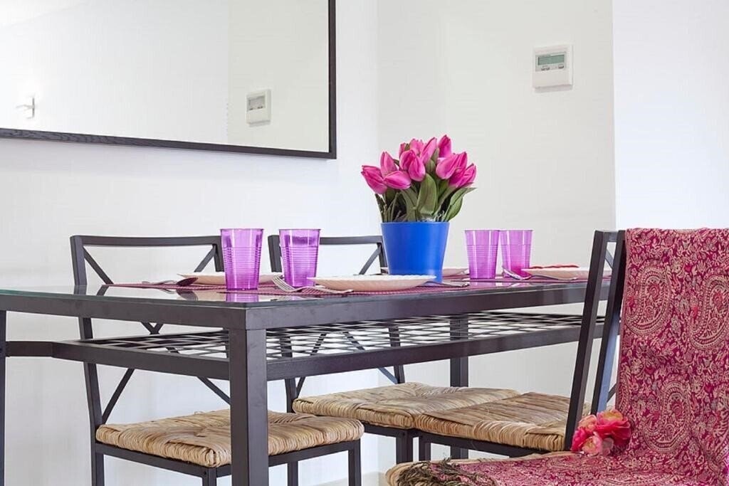 Картинка Charmsuites Nou Rambla апартаменты