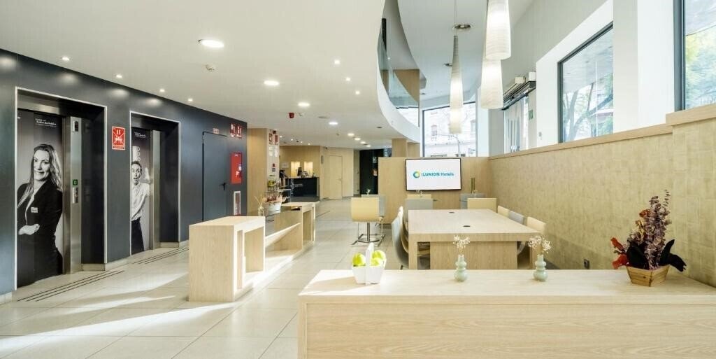 Фотография Confortel Auditori 3*