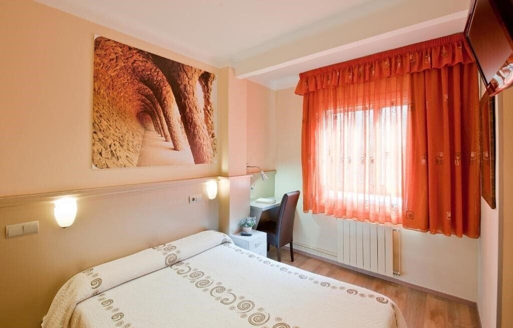 Изображение Hostal Barcelona хостел