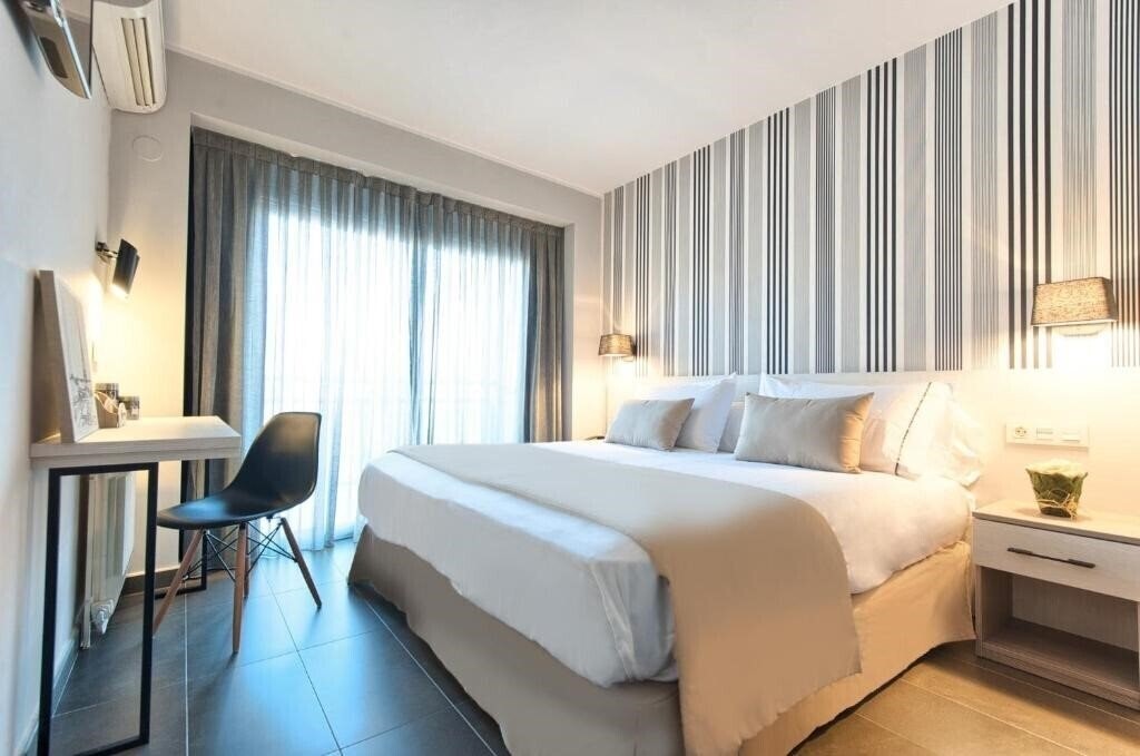 Готель New Hotel Colon 3*