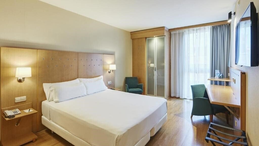 Фотография NH Porta Barcelona 3*